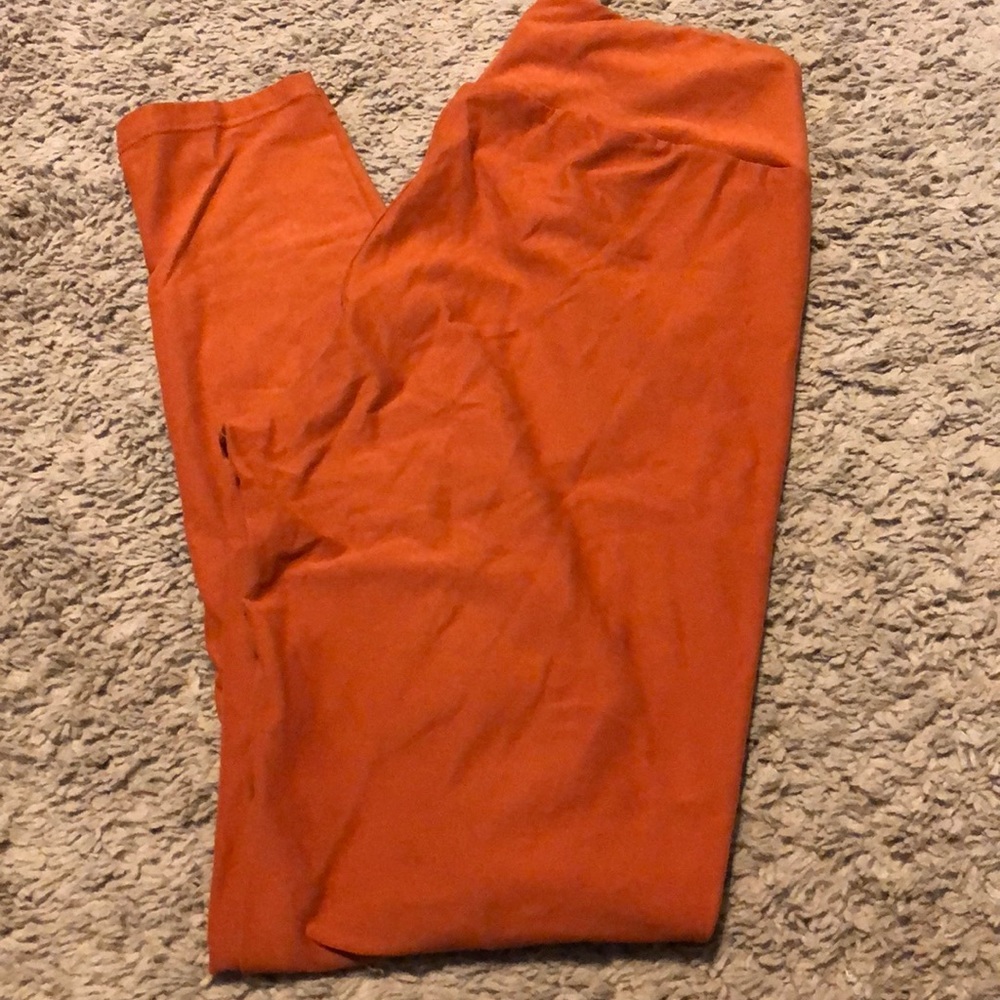 Solid dark orange leggings